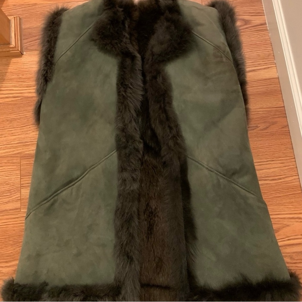 French Creek Wool & Sheep Co. Sheepskin Vest - Picture 1 of 9